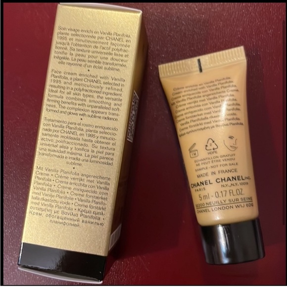 Authentic Chanel Sublimage La Creme Ultimate Cream - Picture 2 of 2